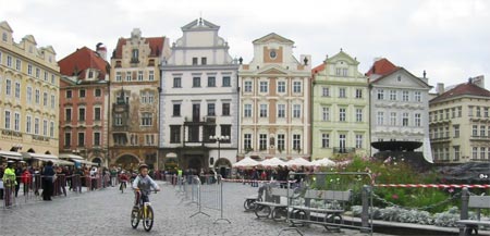 Прага, Дом У Белого единорога на Староместской площади