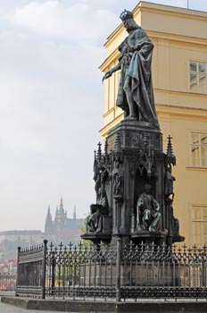Прага. Памятник Карлу IV. Фото Галины Пунтусовой