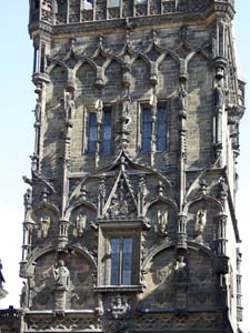Прага. Детали декора Пороховой башни