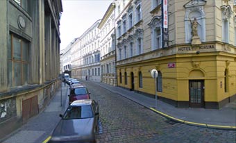Прага. Вид на Черную улицу с Опатовицкой улицы