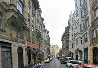 Прага. Улица В колковне