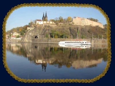 Прага. Вид на Влтаву с Вышеграда