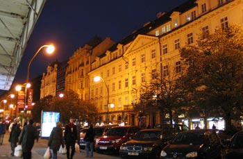 Прага. Улица На пршикопе. Фото Галины Пунтусовой